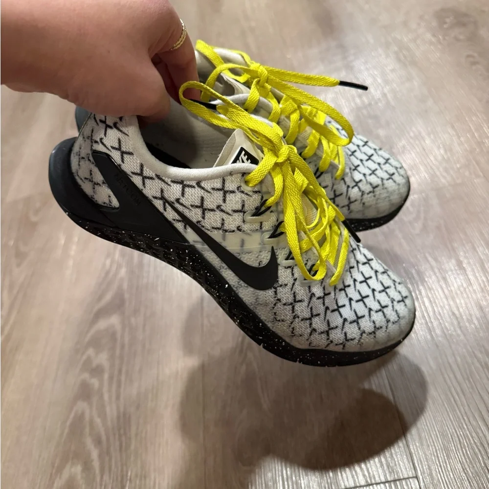 Nike Women's Mixed Neutral and Black Sneakers with Yellow Accents - Picture 5 of 5